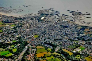 Aerial-TownfromN2006.jpg